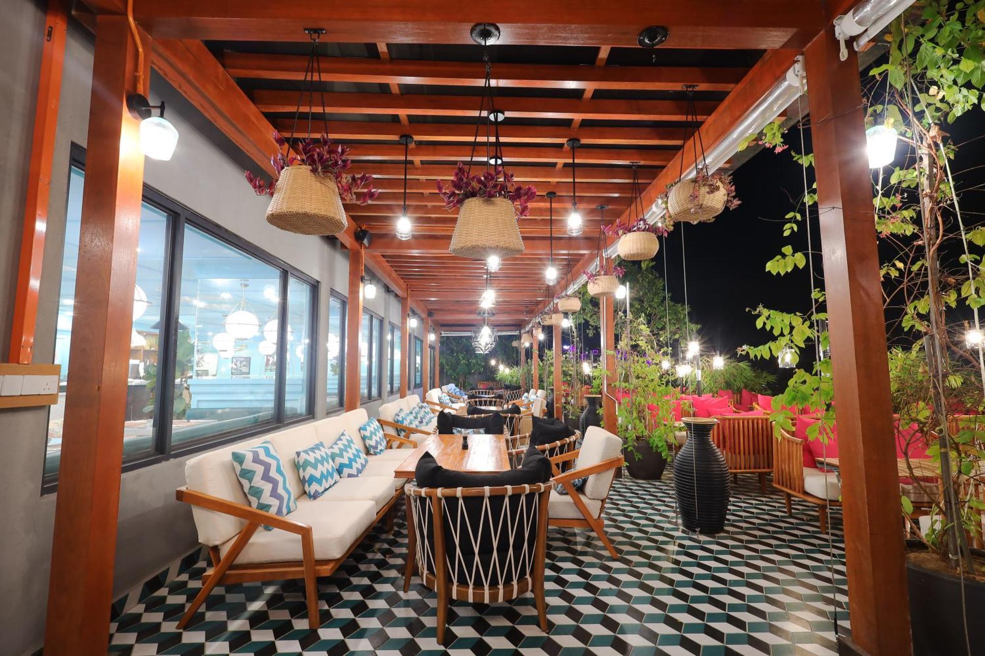 The Riyaz Lavanya Langkawi Pantai Cenang  Bagian luar foto The interior of the restaurant