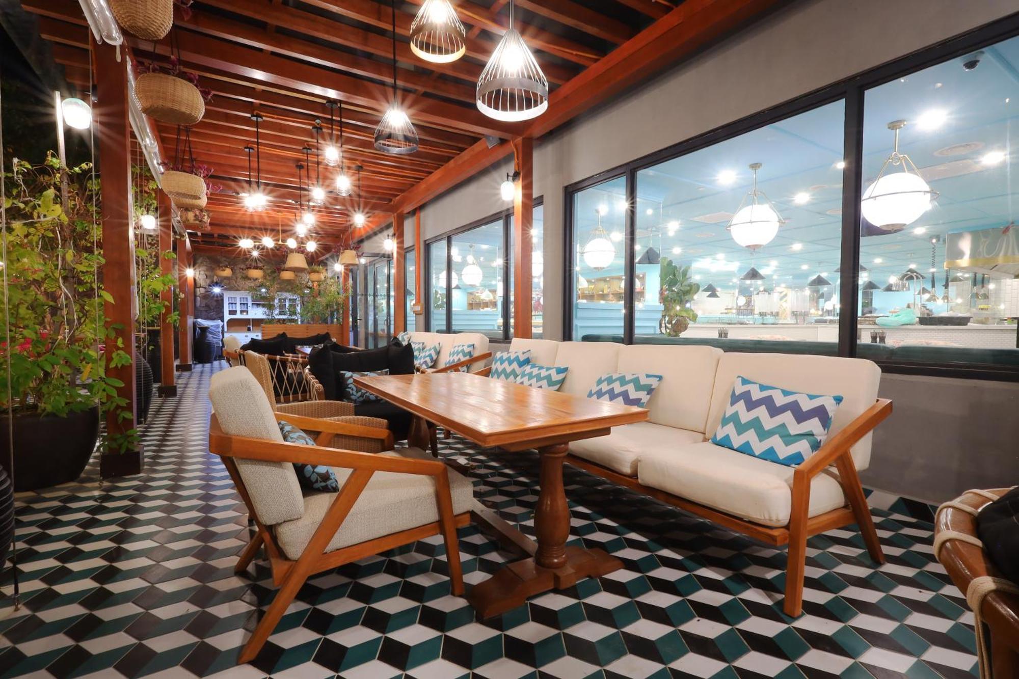 The Riyaz Lavanya Langkawi Pantai Cenang  Bagian luar foto The interior of the restaurant
