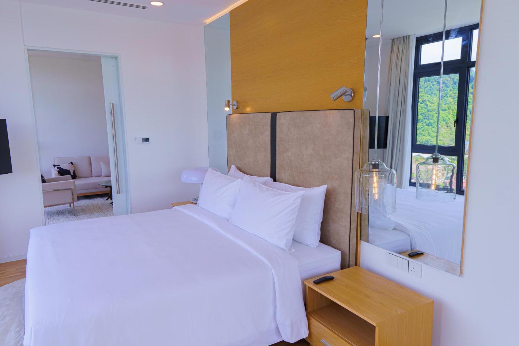 The Riyaz Lavanya Langkawi Pantai Cenang  Bagian luar foto A bedroom at the hotel